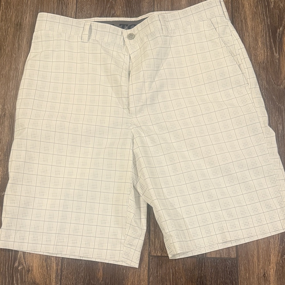 Men's PGA Tour Checkered Shorts size 34